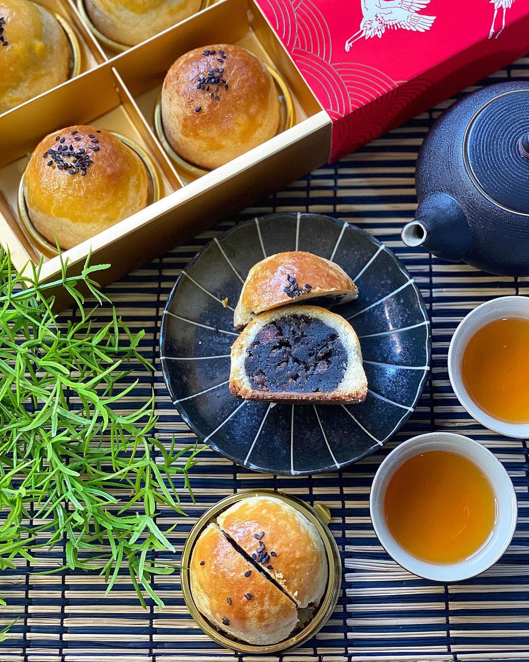 Bak Kwa Black Sesame Shanghai Mooncake